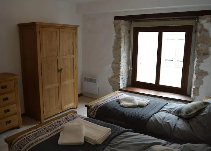 度假居 Lovely Renovated In Puivert